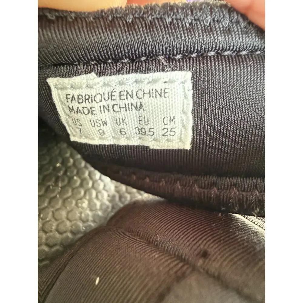 Suicoke authentic kisee
